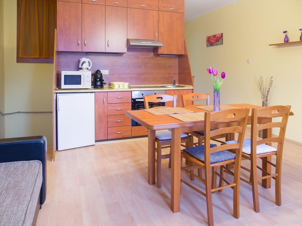 Aqua Apartman Gyula Habitación foto